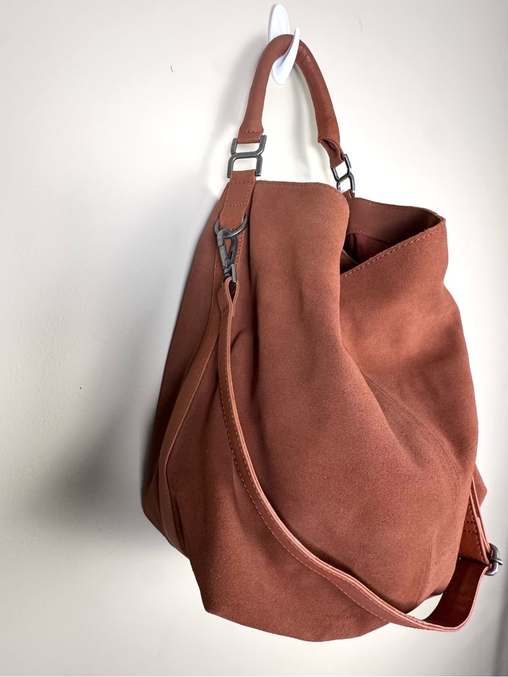 Free People Suzie Suede Slouchy Tote Bag - Picture 9 of 17